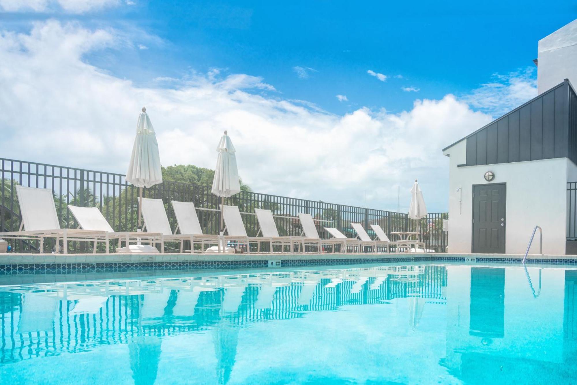 Waterside Suites And Marina Key Largo Exteriör bild